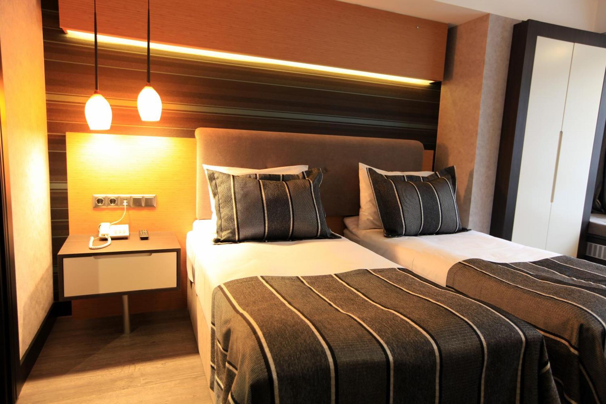 The Black Hotel Eskişehir Phòng bức ảnh