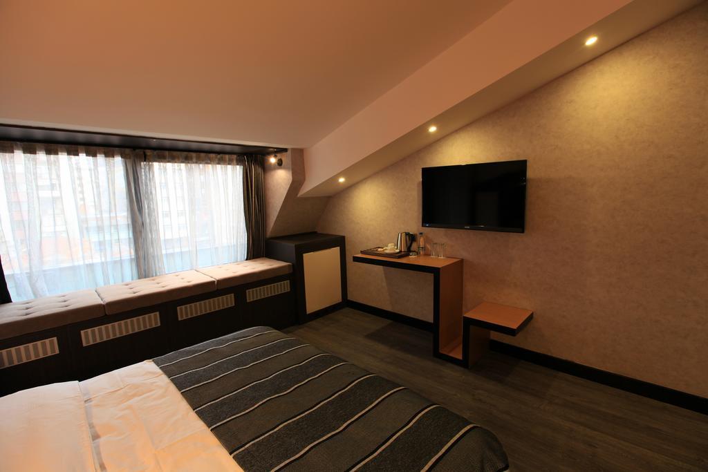 The Black Hotel Eskişehir Phòng bức ảnh